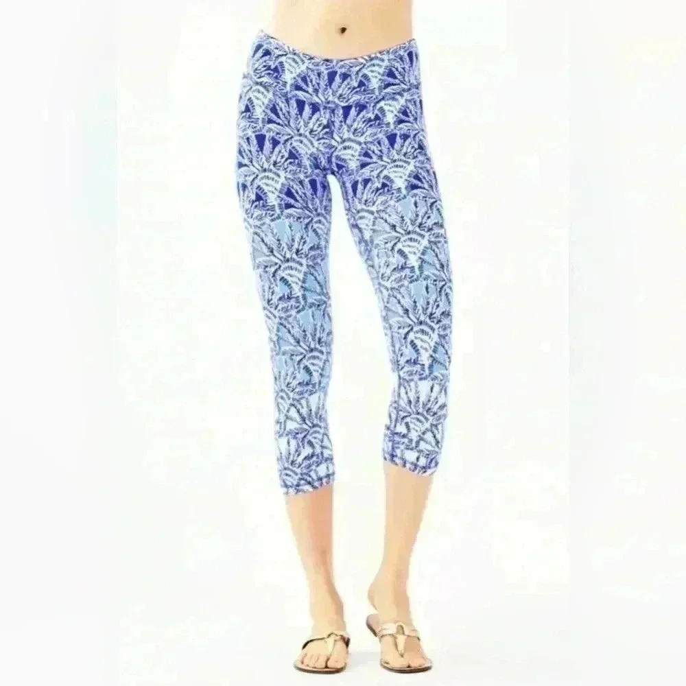 Lilly Pulitzer LUXLETIC UPF 50+ Weekender Whisper Blue Crop Leggings XS